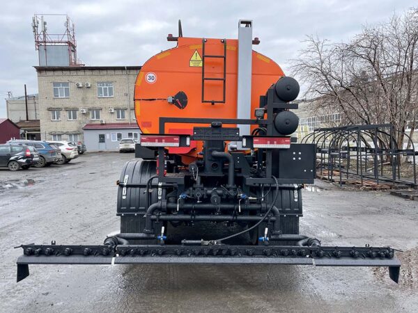 Купить Автогудронатор на шасси КамАЗ 43253 и другие модели по низкой цене и на выгодных условиях от компании РостСнаб