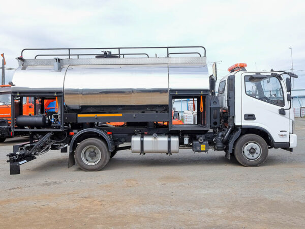 Купить Автогудронатор на базе Foton и другие модели по низкой цене и на выгодных условиях от компании РостСнаб
